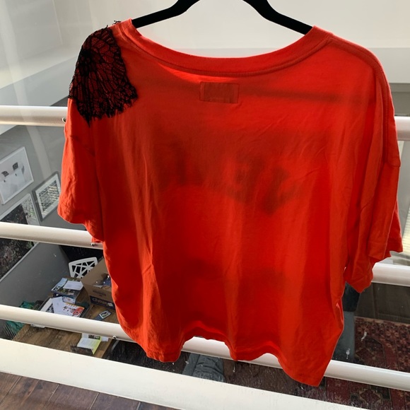 Current Elliott large orange blk lace Venice tee - Picture 4 of 4